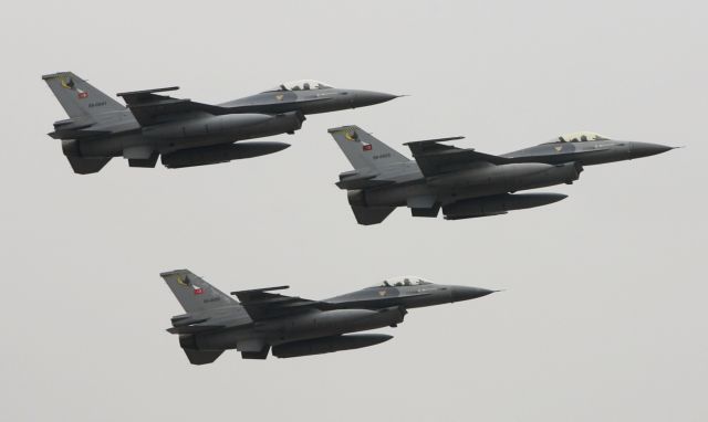 Τουρκία: Νευρικός και επικίνδυνος ο Ερντογάν - Οι απειλές για τα ελληνικά νησιά και το νέο μπλόκο των ΗΠΑ για τα F-16