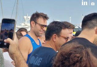 Στέφανος Κασσελάκης: Έτρεξε στο Spetses Mini Marathon – Δείτε φωτογραφίες και βίντεο