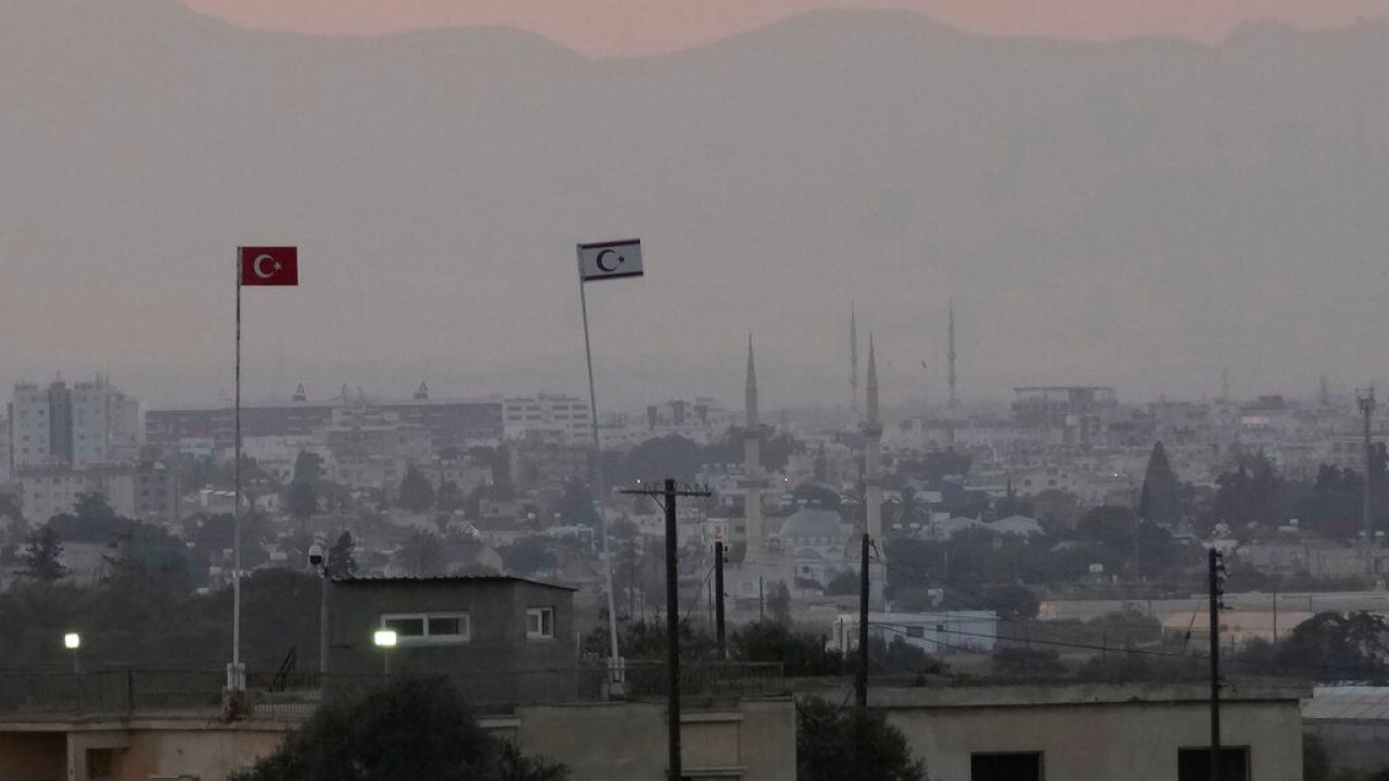 Κύπρος: Η τουρκική κατοχή παραμένει οδυνηρή πραγματικότητα, είπε ο υπουργός Εξωτερικών της Κύπρου