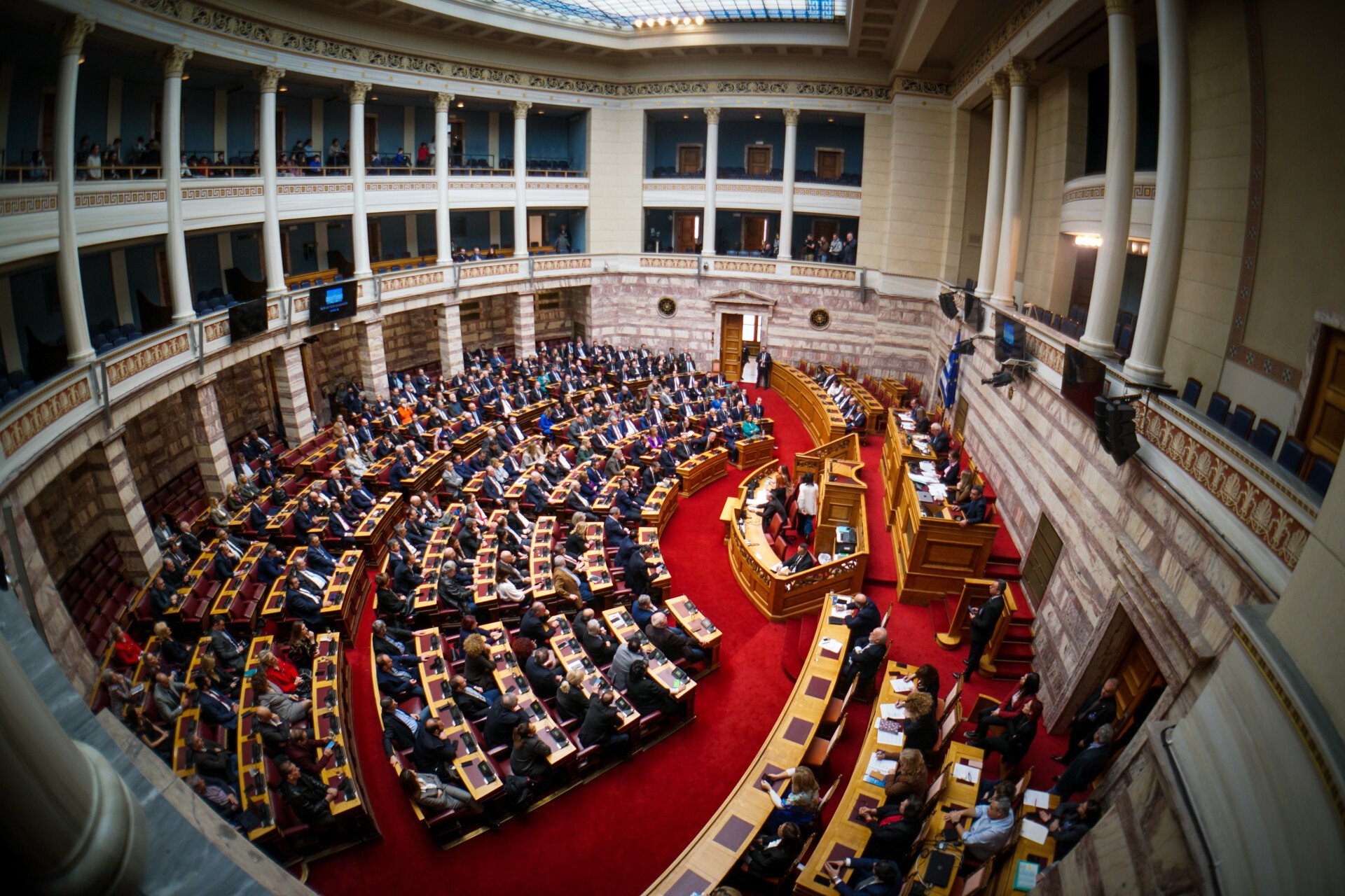 Τέμπη: Κλειδί για τις πολιτικές εξελίξεις η πάνδημη διαμαρτυρία