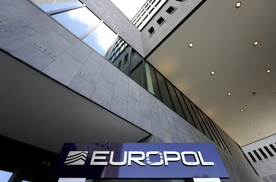 Η Κομισιόν θα προτείνει την επέκταση του ρόλου της πανευρωπαϊκής αστυνομικής υπηρεσίας Europol