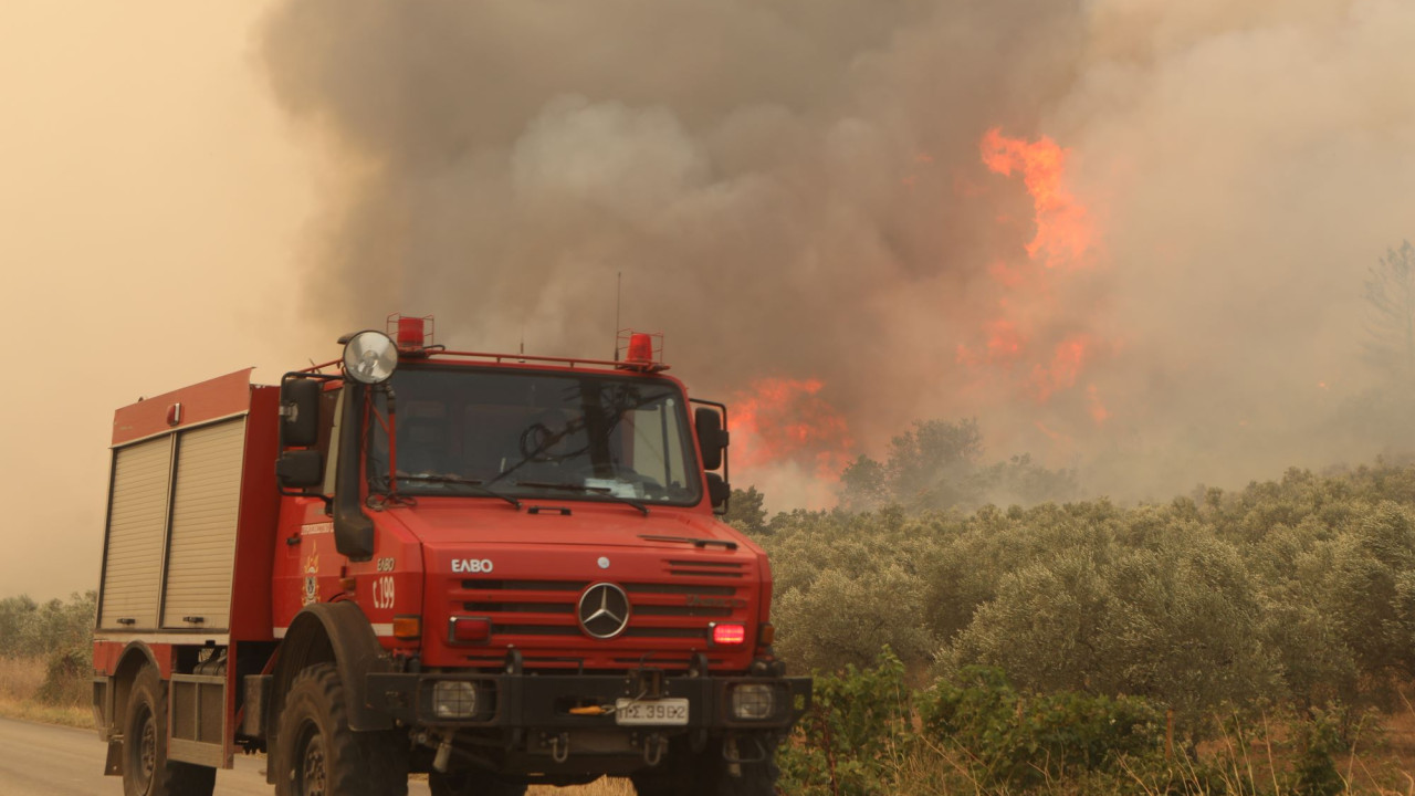 Λέσβος: Φωτιά στο Πυργί - Μήνυμα 112 στους κατοίκους για ετοιμότητα