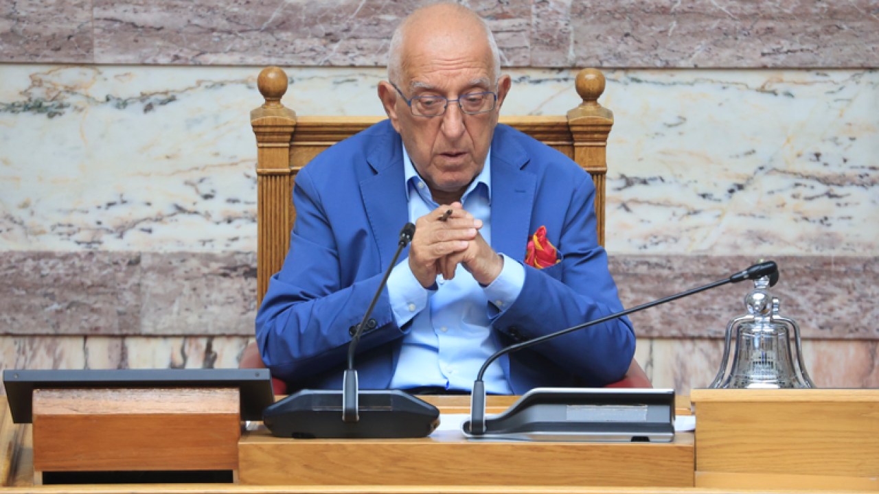 Κακλαμάνης: Συλλυπητήρια για τον θάνατο του Δημήτρη Κωνσταντάρα