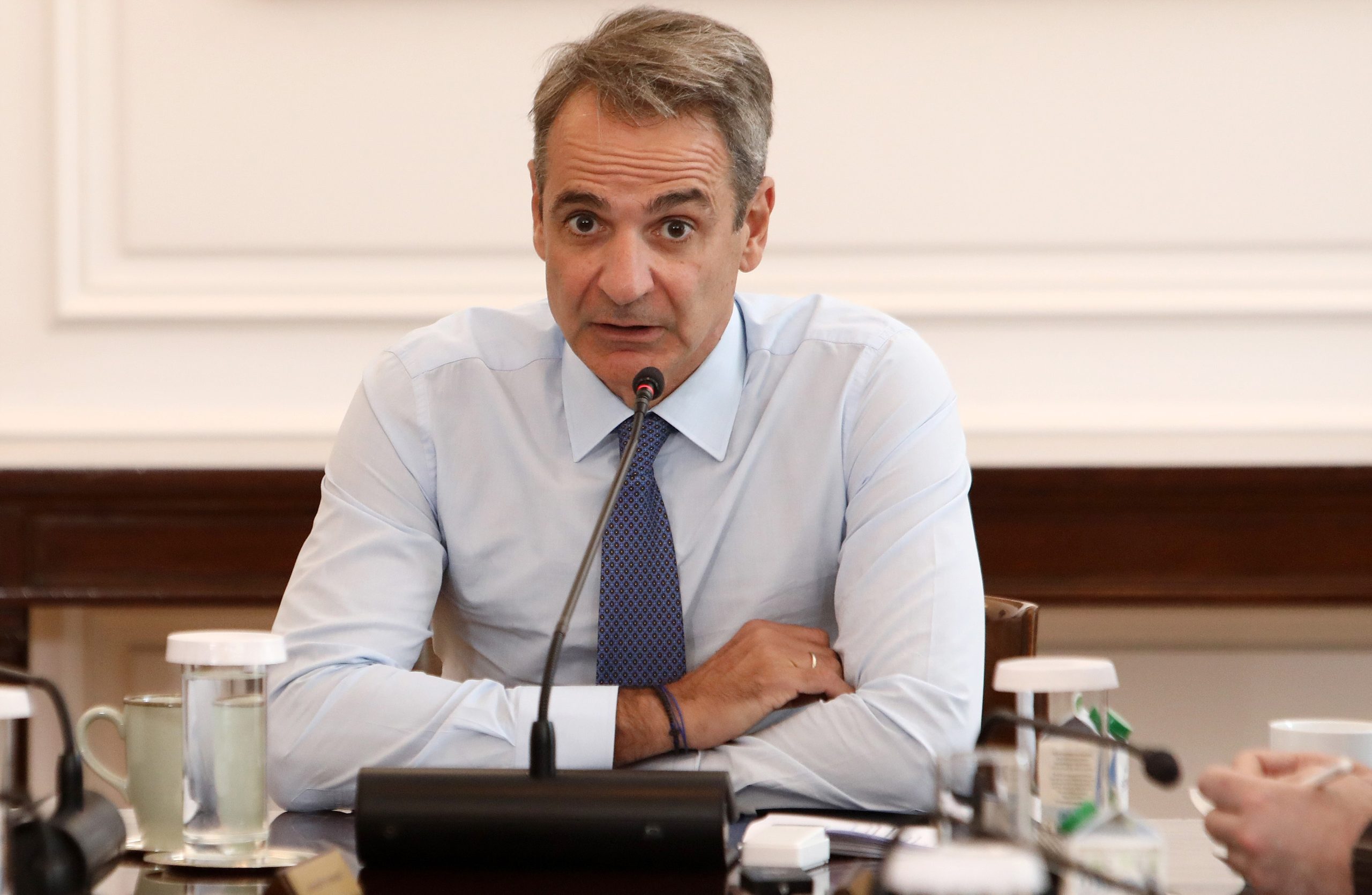 Στα «μανταλάκια» του Politico η κυβέρνηση για ΟΠΕΚΕΠΕ