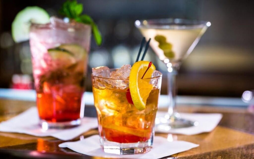 Ανήλικος στο νοσοκομείο μετά από κατανάλωση αλκοόλ σε κατάστημα