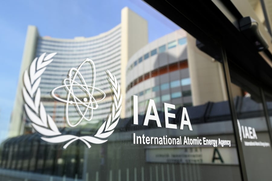 Το ΔΣ του ΔΟΑΕ ενέκρινε ψήφισμα που απαιτεί απαντήσεις από το Ιράν και πρόσβαση στα πυρηνικά
