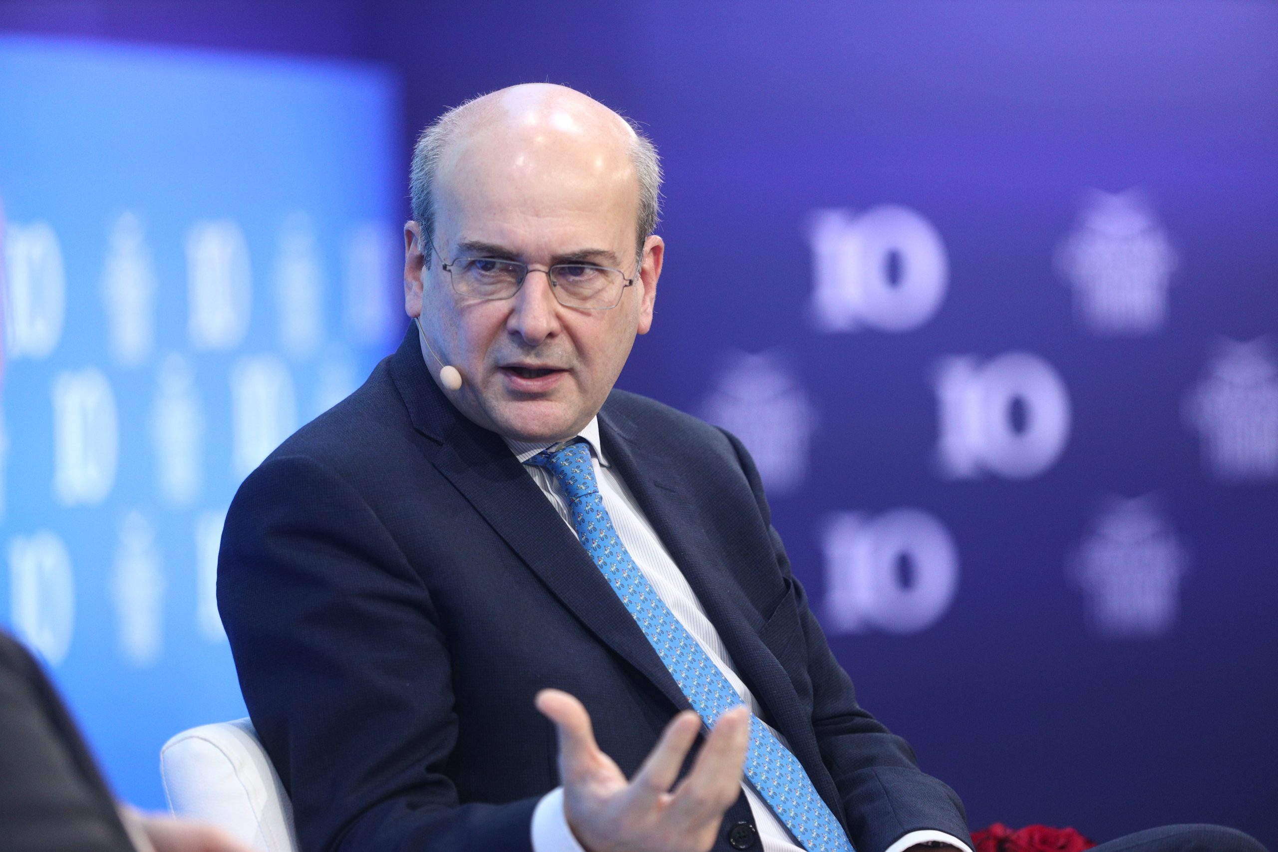 Χατζηδάκης στο Bloomberg: Οι ενεργειακές συμφωνίες ενισχύουν τη γεωπολιτική σημασία της Ελλάδας