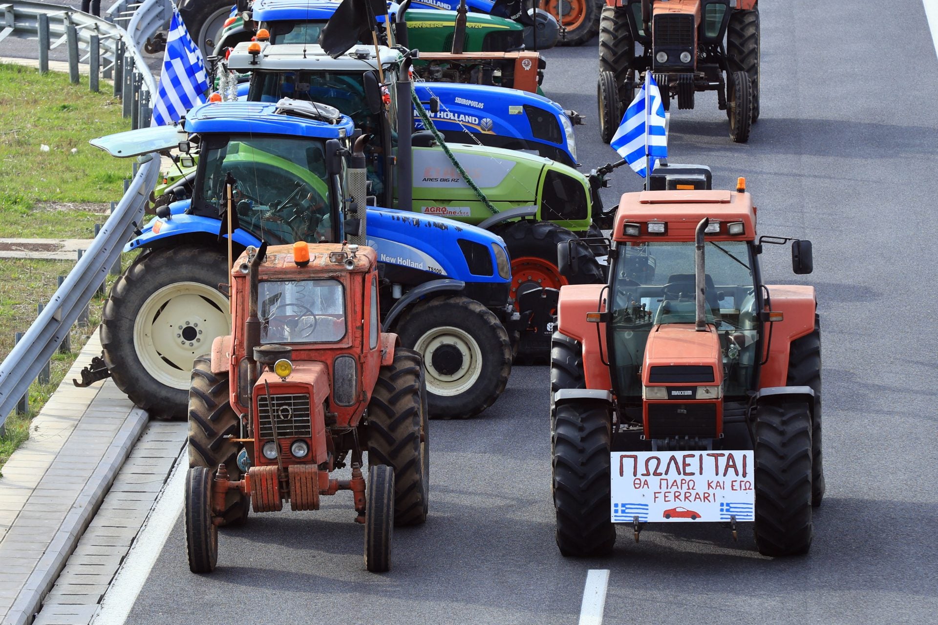 Κυκλοφοριακό «μπλακ άουτ» με καθολικό αποκλεισμό όλων των οδικών αξόνων έως τις 16:00