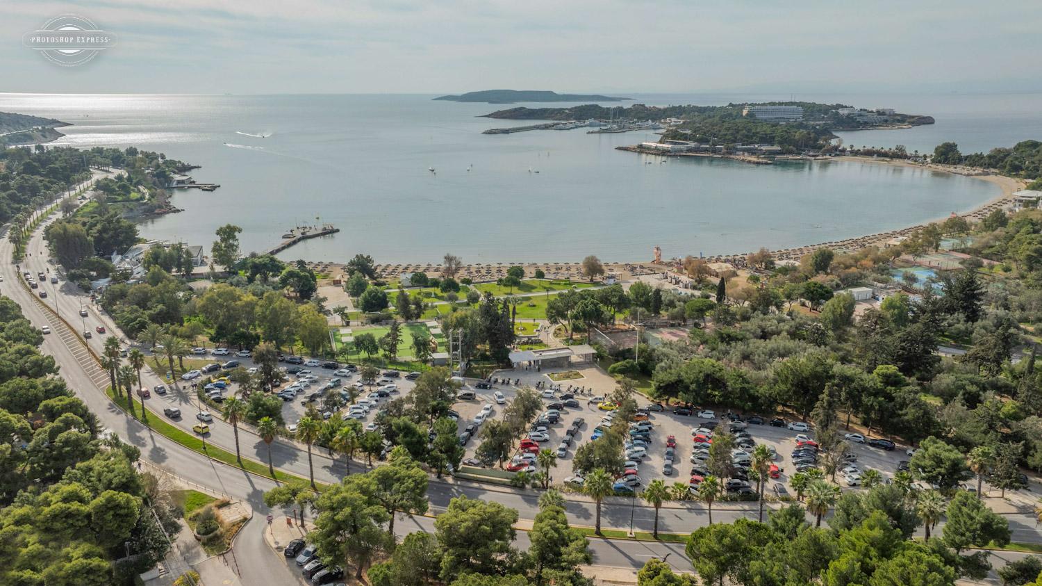 Four bidders for long-term lease of Vouliagmeni Beach
