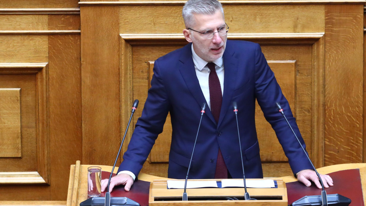 Μήνυση και αγωγή κατά της Ζ. Κωνσταντοπούλου ανήγγειλε ο Άκης Σκέρτσος