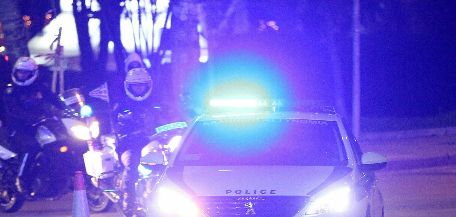 Καλύβια: Συναγερμός για εκρηκτικό μηχανισμό κάτω από αυτοκίνητο