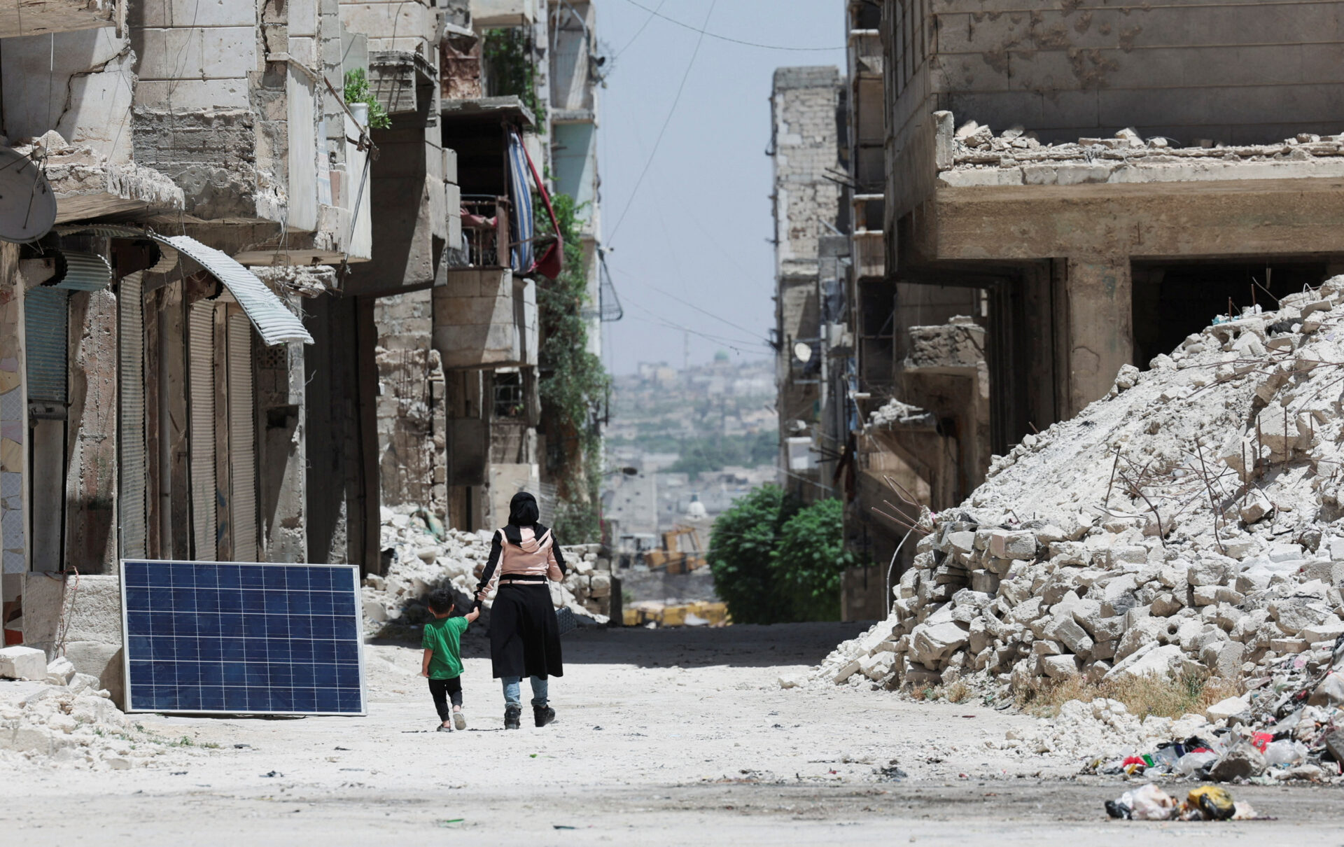 Οι περιοχές των Αλαουιτών στη Λατάκια της Συρίας δέχονται επίθεση