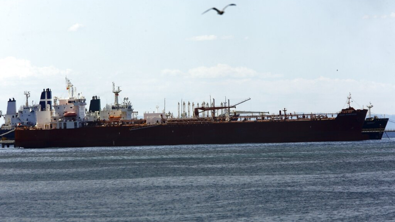 Άνοδος στις τιμές πετρελαίου, καθώς οι ΗΠΑ μπλοκάρουν δεξαμενόπλοια Βενεζουέλας