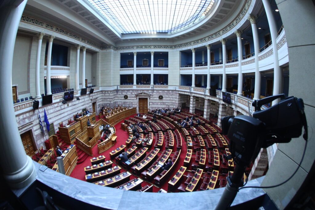 Προϋπολογισμός 2026: Αρχίζει σήμερα η πενθήμερη «μάχη» στη Βουλή