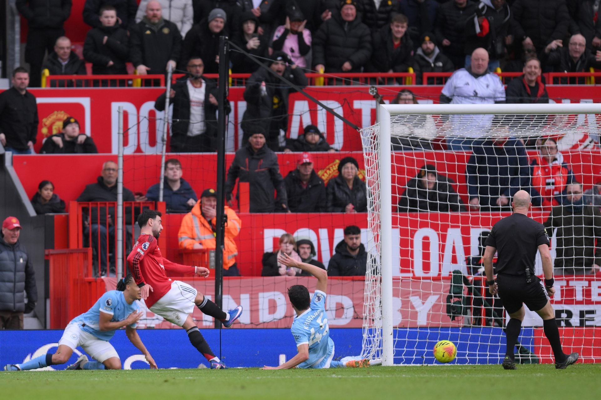 Ονειρεμένο ντεμπούτο Κάρικ, 2-0 η Γιουνάιτεντ τη Σίτι