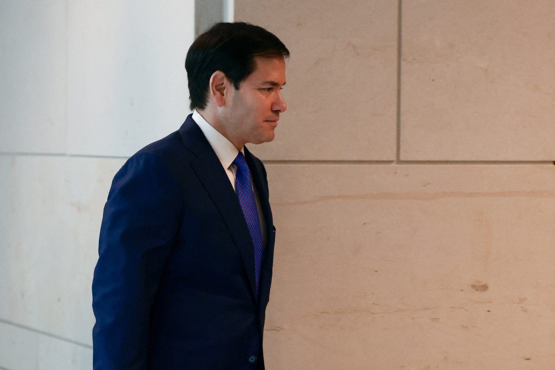 Οι ΗΠΑ στηρίζουν τον γενναίο λαό του Ιράν