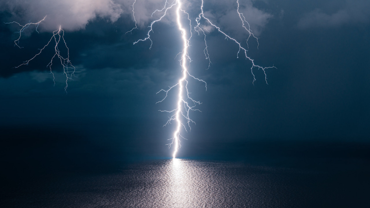 Βραζιλία: Κεραυνός έπεσε σε διαδήλωση υποστηρικτών του Μπολσονάρου - Τουλάχιστον 30 τραυματίες