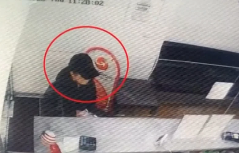 Η Λόρα φέρεται να είχε ήδη προσγειωθεί στη Γερμανία όταν δηλώθηκε η εξαφάνισή της στην Πάτρα