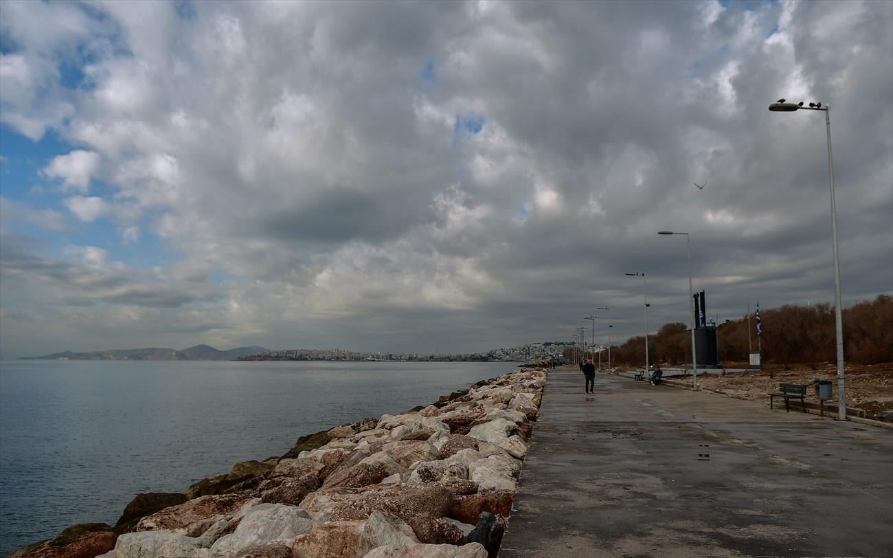 Καιρός: Πρόσκαιρη επιδείνωση με καταιγίδες και χαλάζι
