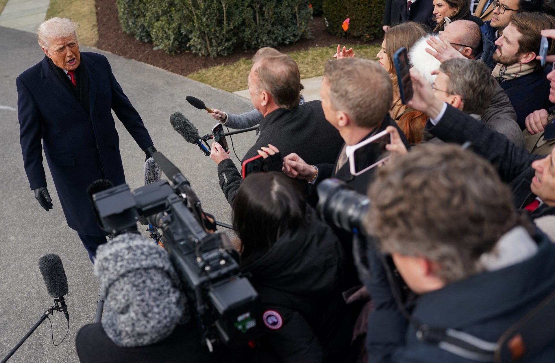 Τραμπ:  Δεν υπάρχει λόγος «αυτή τη στιγμή» για εφαρμογή του νόμου περί εξέγερσης στη Μινεσότα