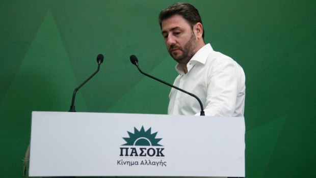 ΠΑΣΟΚ: Η δημοσκοπική πτώση, το συνέδριο και η «ηχώ δωματίου»