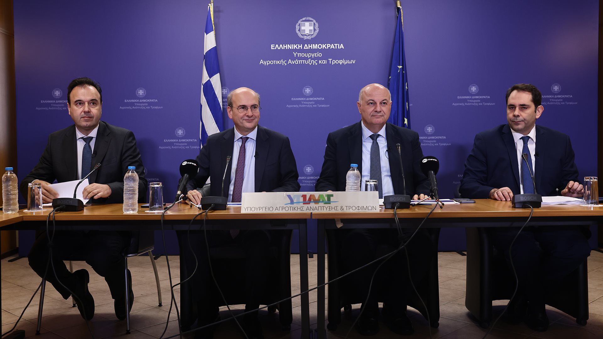 Τα ξαναζεσταμένα… μέτρα στο τραπέζι των πρόθυμων και τα «αναμασήματα» για τα 80 εκατ. ευρώ σε σιτάρι, βαμβάκι, μηδική και ρύζι