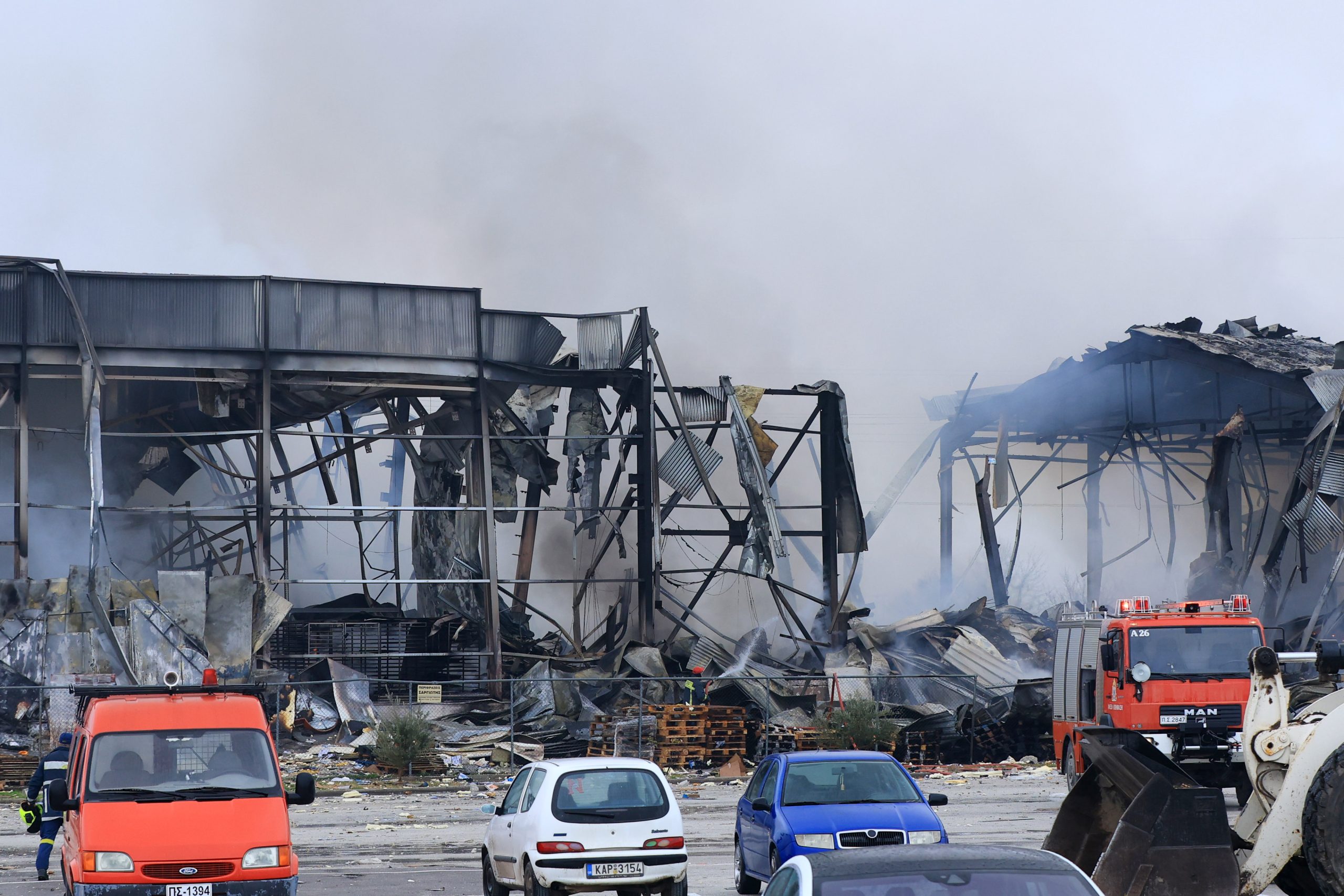 Στη σκιά της τραγωδίας στα Τρίκαλα η πολιτική ατζέντα της ΝΔ