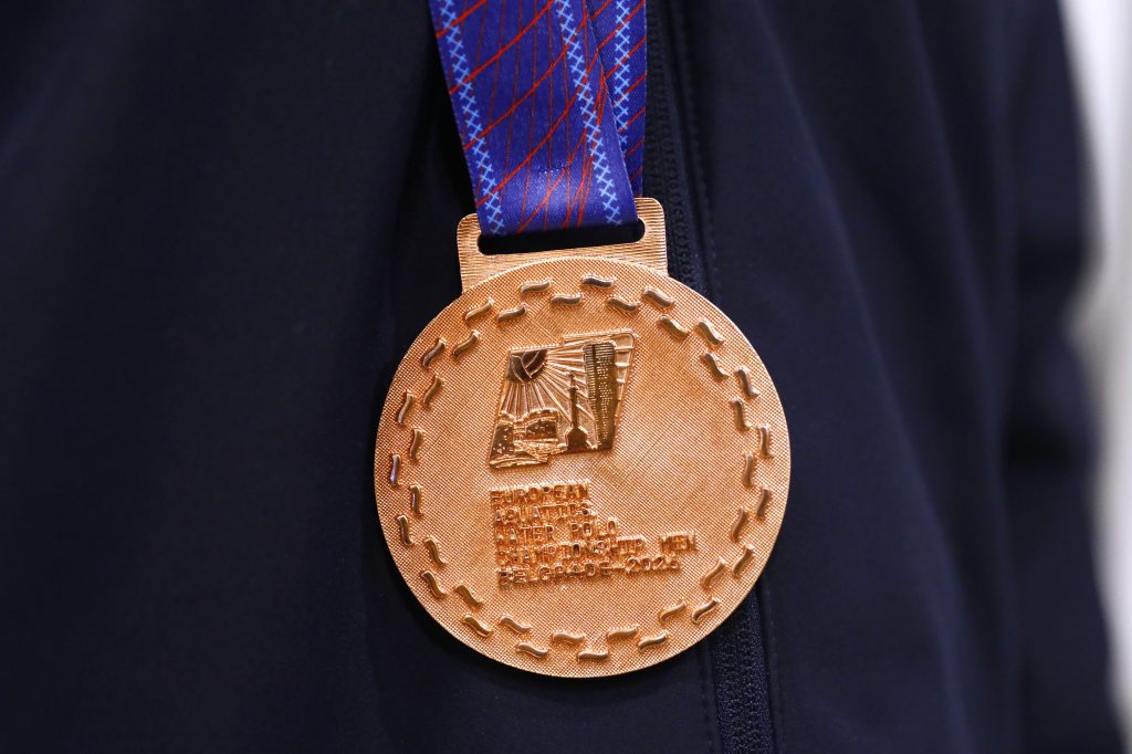 Επέστρεψε η Εθνική με το ιστορικό μετάλλιο στις αποσκευές