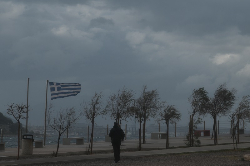 Αυξημένες νεφώσεις με τοπικές βροχές – Πού θα πέσουν χιόνια – News.gr