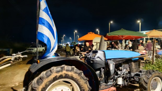 ΠΑΣΟΚ: Η κυβέρνηση σερβίρει στους αγρότες των μπλόκων «ξαναζεσταμένη σούπα» - Βαφτίζει παλιά μέτρα ως δήθεν νέα στήριξη