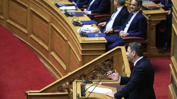 «Μετωπική» ΠΑΣΟΚ και ΝΔ με φόντο τον ΟΠΕΚΕΠΕ και την ευλογιά - Νέα παρέμβαση Ανδρουλάκη σήμερα στη Βουλή