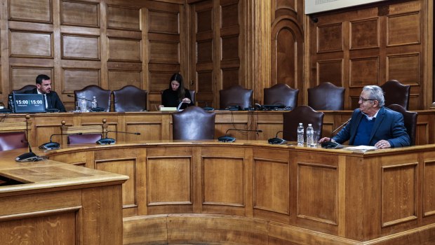 ΟΠΕΚΕΠΕ: Για διαχρονικές παθογένειες μιλά η ΝΔ - «Οι κομματάρχες μπαινόβγαιναν μόνο επί ΝΔ» λέει η αντιπολίτευση