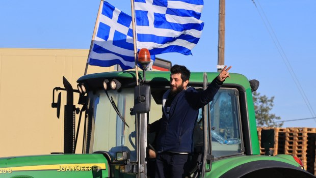 ΠΑΣΟΚ: Μετά από 45 ημέρες, ο πρωθυπουργός αποφάσισε να μιλήσει και να παρουσιάσει ένα έωλο «success story» στον πρωτογενή τομέα