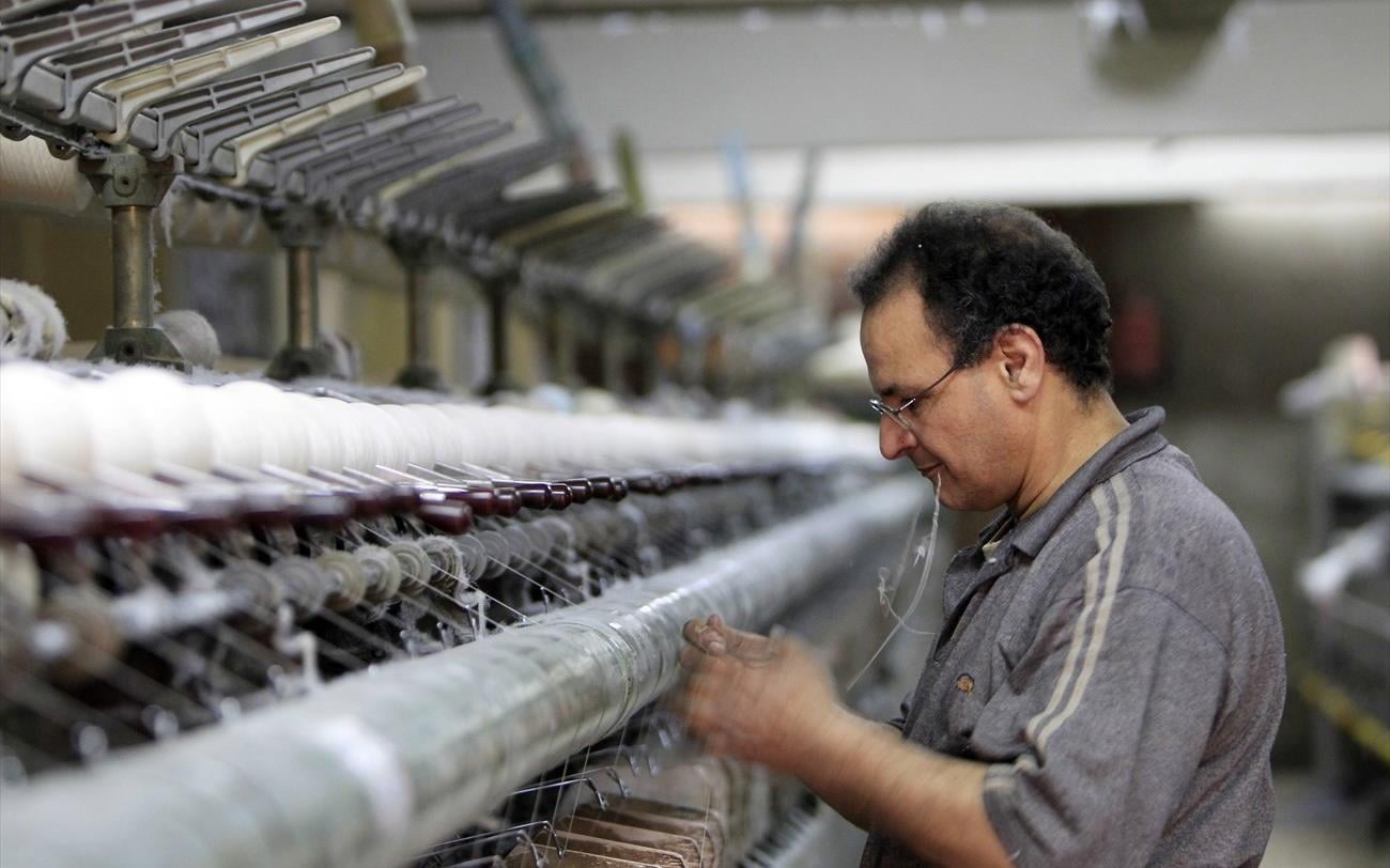 Greece's manufacturing sector expands driven by a solid rise in new orders
