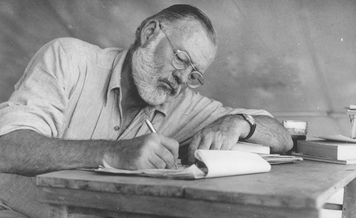 «Ο γέρος και η Θάλασσα» με το τελευταίο γραπτό του Χέμινγουεϊ παραδόθηκε στο Μουσείο Νόμπελ