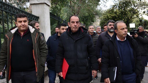Στο Μαξίμου για τη συνάντηση με Μητσοτάκη οι αγρότες - Τα αιτήματα, τι λέει η κυβέρνηση, όλες οι εξελίξεις
