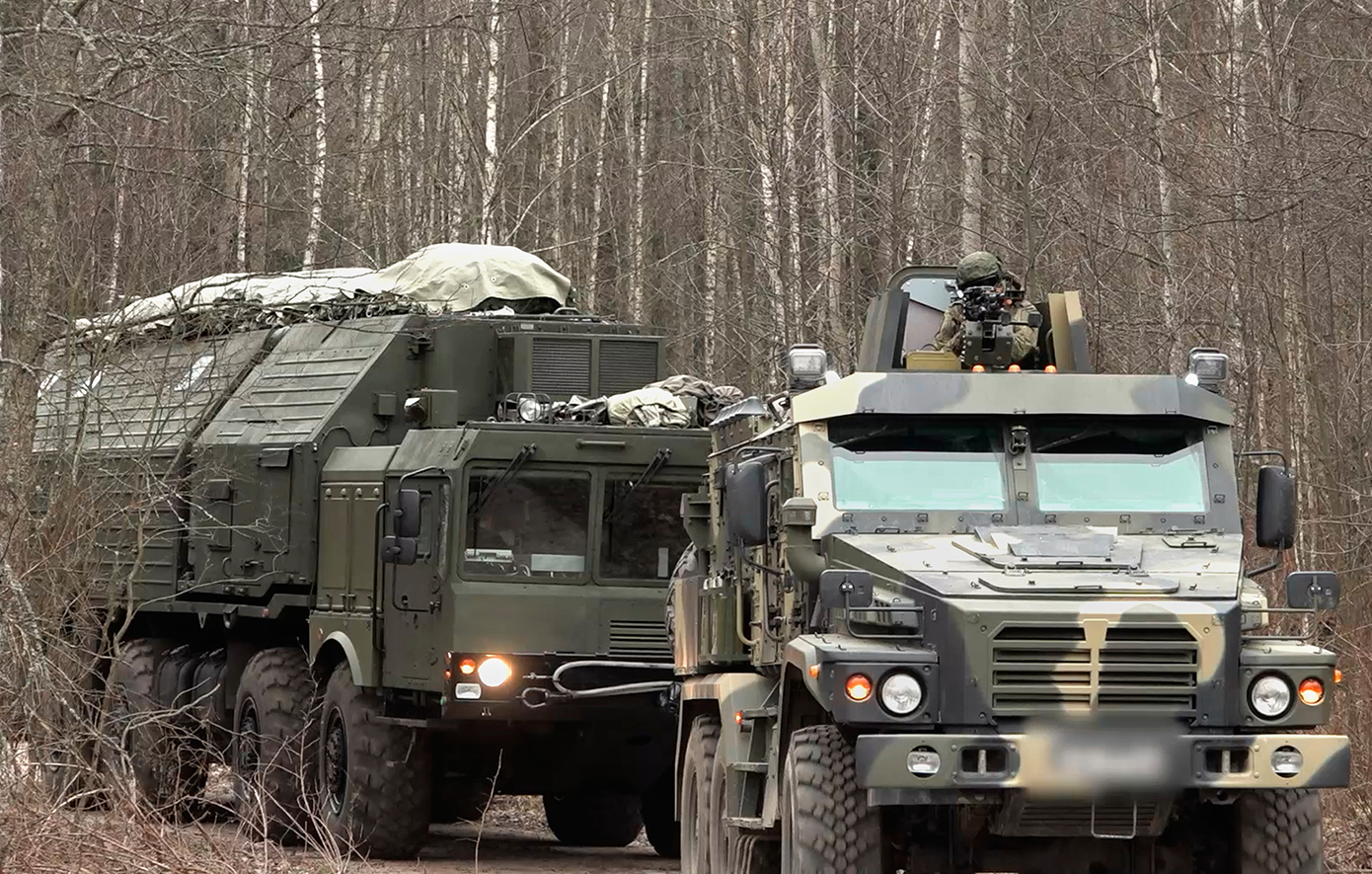 Οι Ρώσοι εκτόξευσαν τον υπερηχητικό πύραυλο «Ορέσνικ» εναντίον στόχου στην Ουκρανία – «Ήταν απάντηση για το drone στην κατοικία του Πούτιν»