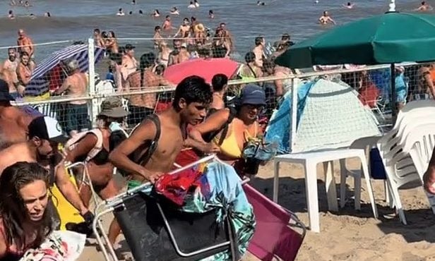 Αργεντινή: Η στιγμή που σπάνιο «μετεω-τσουνάμι» χτυπάει την παραλία