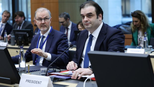 Πιερρακάκης για τους δασμούς Τραμπ: «Κλειδί ο διάλογος» - Θεμελιώδεις αρχές κυριαρχία και εδαφική ακεραιότητα