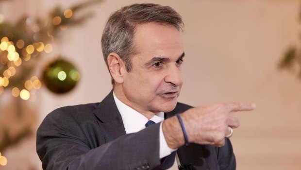 Μαξίμου: Προσπάθεια δικαιολόγησης της κυνικής δήλωσης Μητσοτάκη για την επιδρομή Τραμπ στη Βενεζουέλα