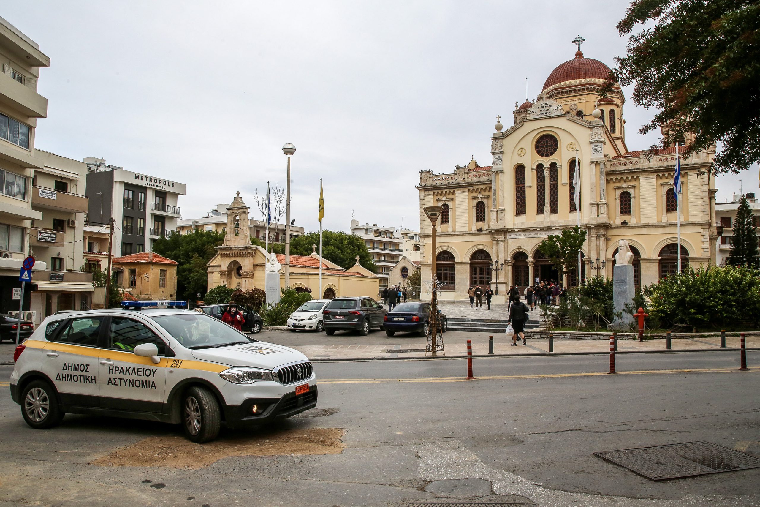 Δύο δεσπότες κρίνουν τη μάχη της Κρήτης