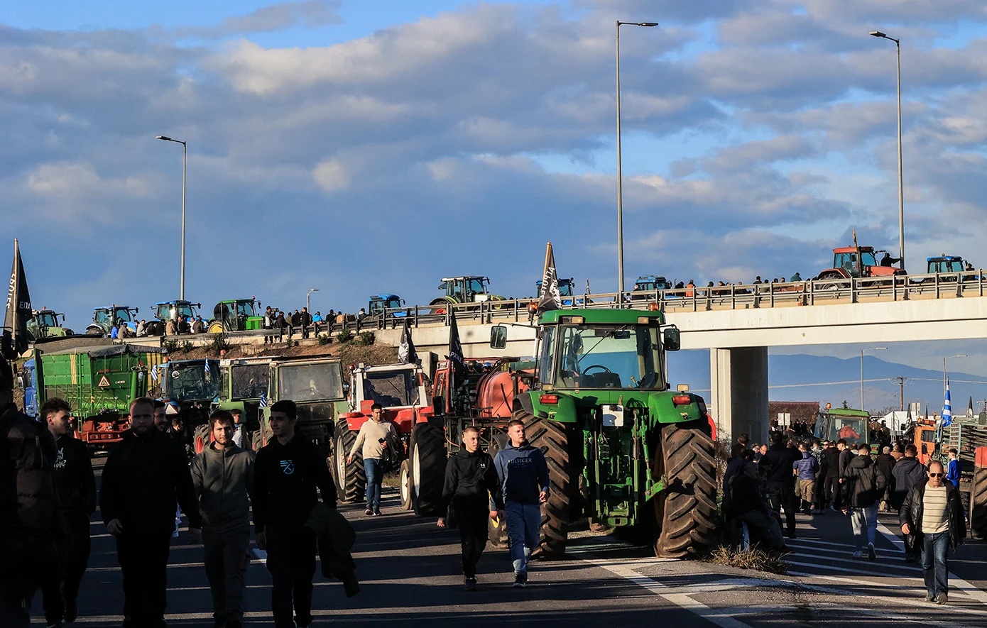 Αντίστροφη μέτρηση για το τετ α τετ των αγροτών με τον Κυριάκο Μητσοτάκη στο Μαξίμου – Τι θα ζητήσουν οι 25 «σκληροί» των μπλόκων