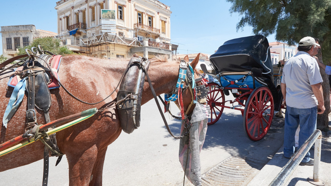 Πόρισμα της Περιφέρειας: Απολύτως ακατάλληλο το νερό για κάθε χρήση στην Αίγινα