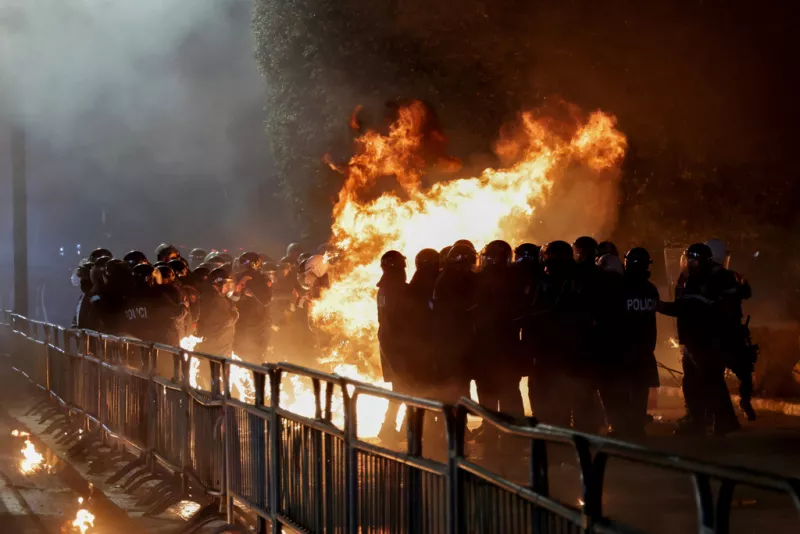 Ταραχές στα Τίρανα