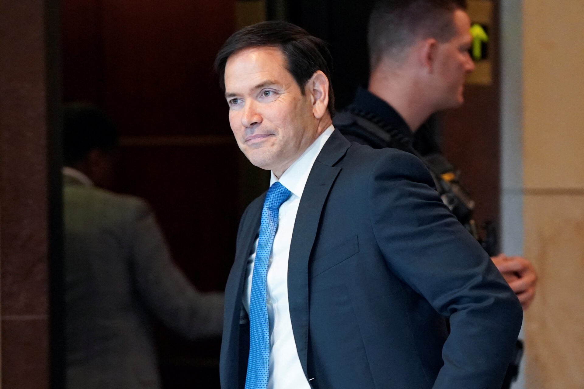 Έτοιμοι να συνεργαστούμε με την ηγεσία της Βενεζουέλας «αν πάρει τη σωστή απόφαση»