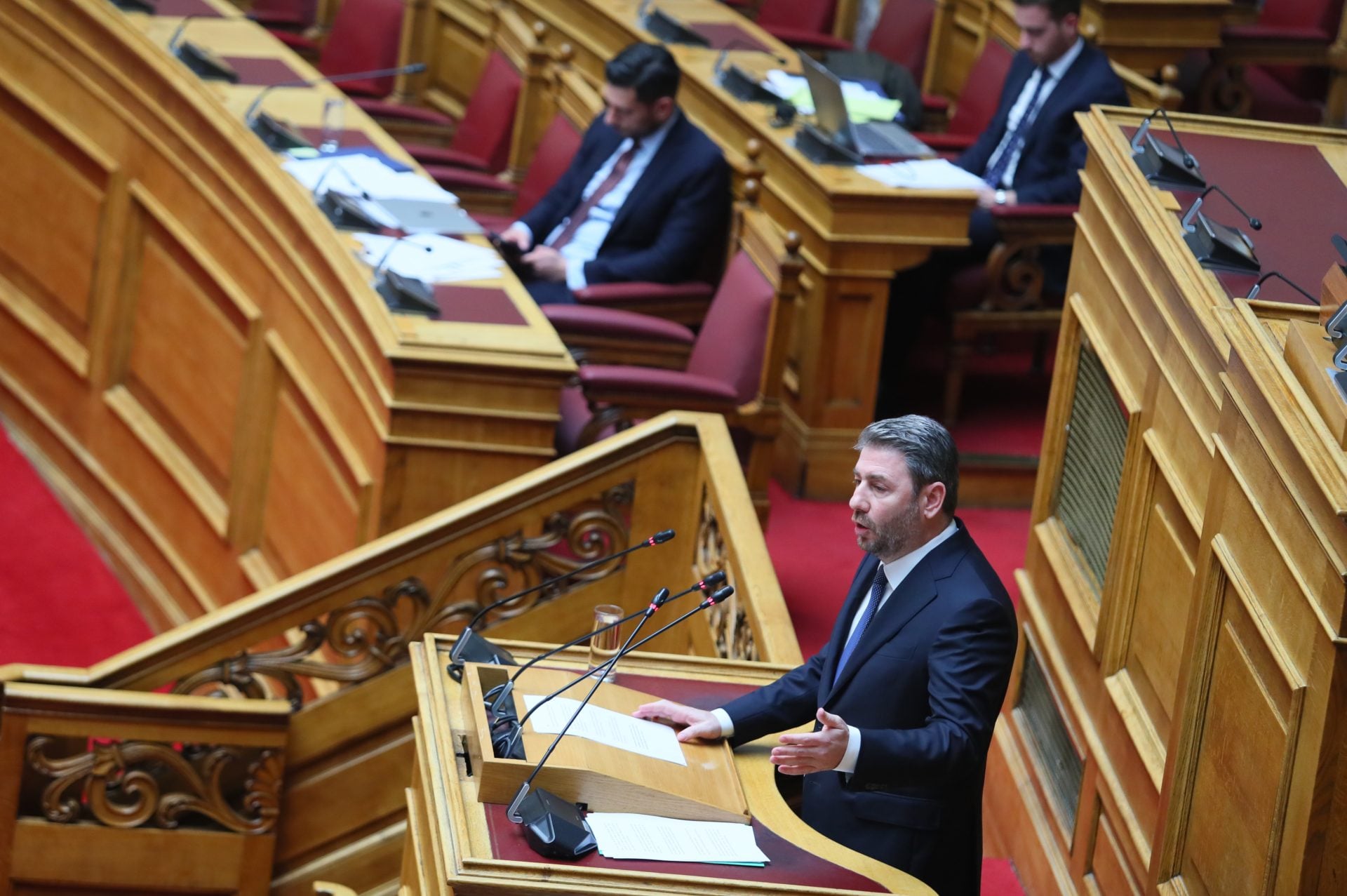 Με την τροποποίηση της σύμβασης με την Hellenic Train επιβαρύνετε περαιτέρω το Δημόσιο