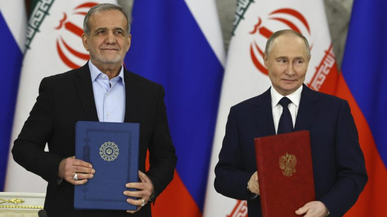Ιράν: Τηλεφωνική επικοινωνία Πούτιν – Πεζεσκιάν για αποκλιμάκωση