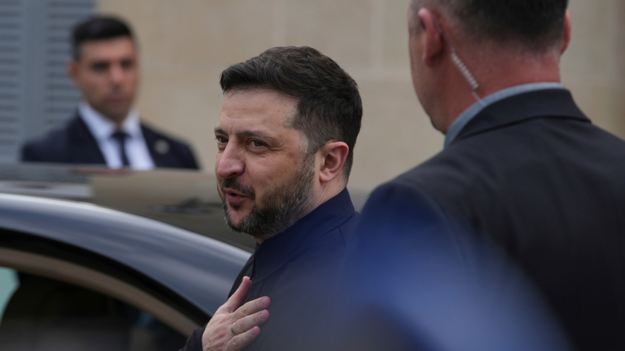 Ο πρόεδρος Ζελένσκι λέει πως εξασφάλισε συμφωνίες στο Νταβός για την ενίσχυση της αντιαεροπορικής άμυνας