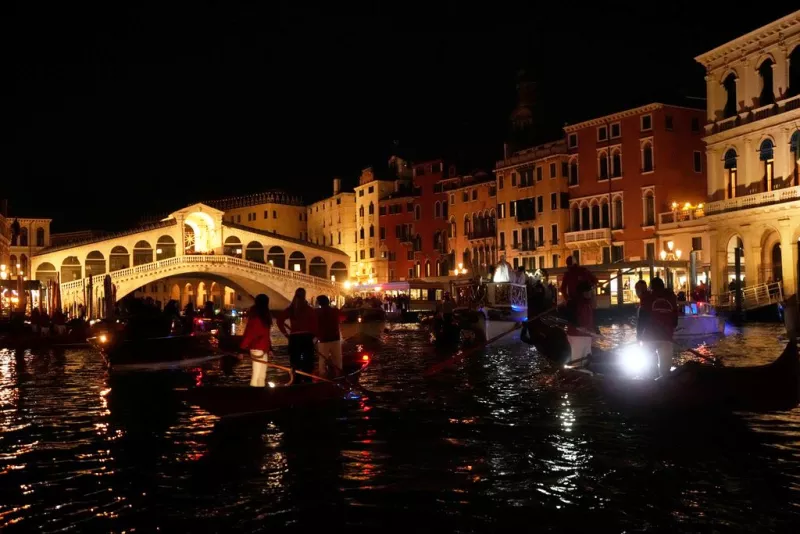 φλογα βενετια