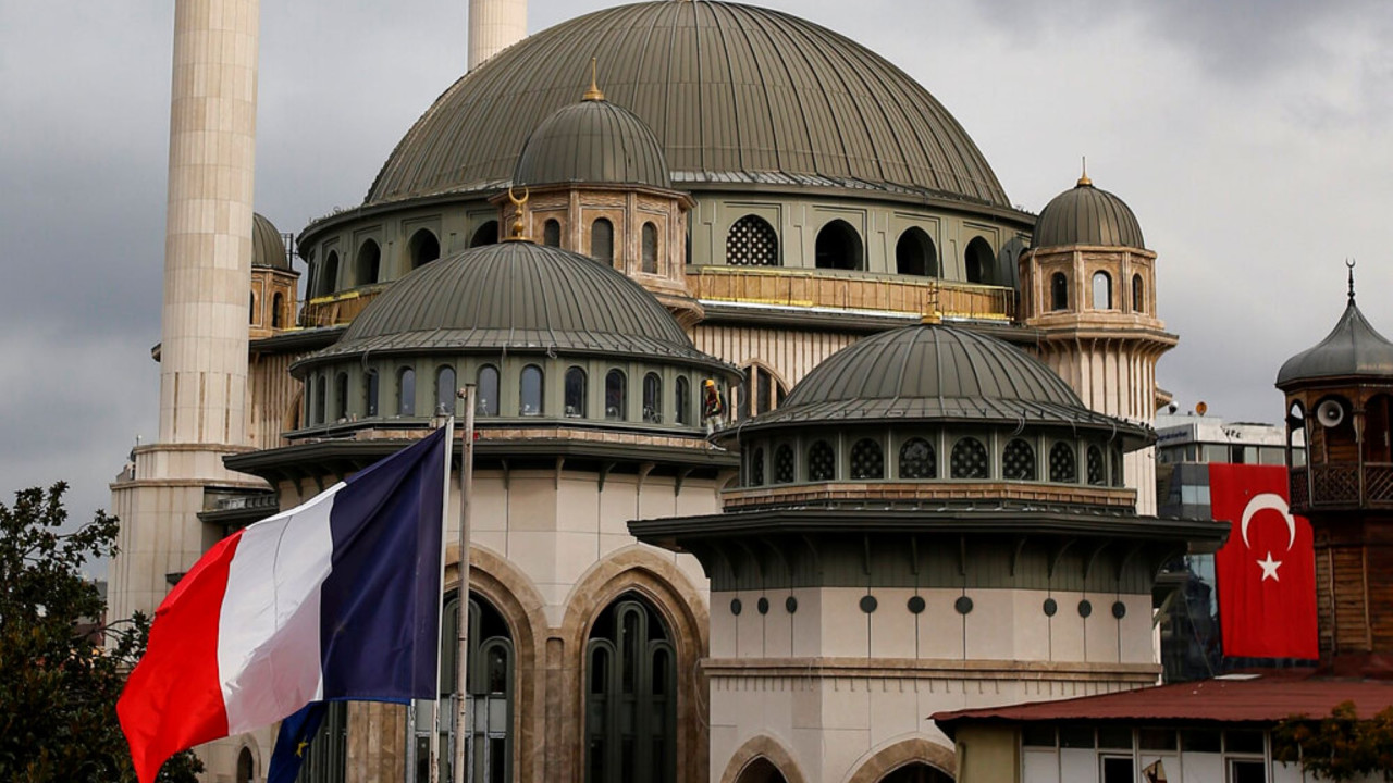 Συρία-Κούρδοι: Γαλλία και Τουρκία χαιρετίζουν τη συμφωνία για κατάπαυση πυρός